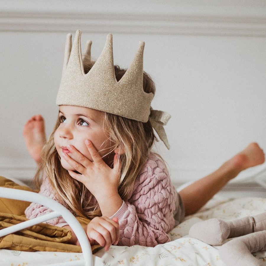 Play Avery Row | Children'S Gold Sparkle Knitted Crown